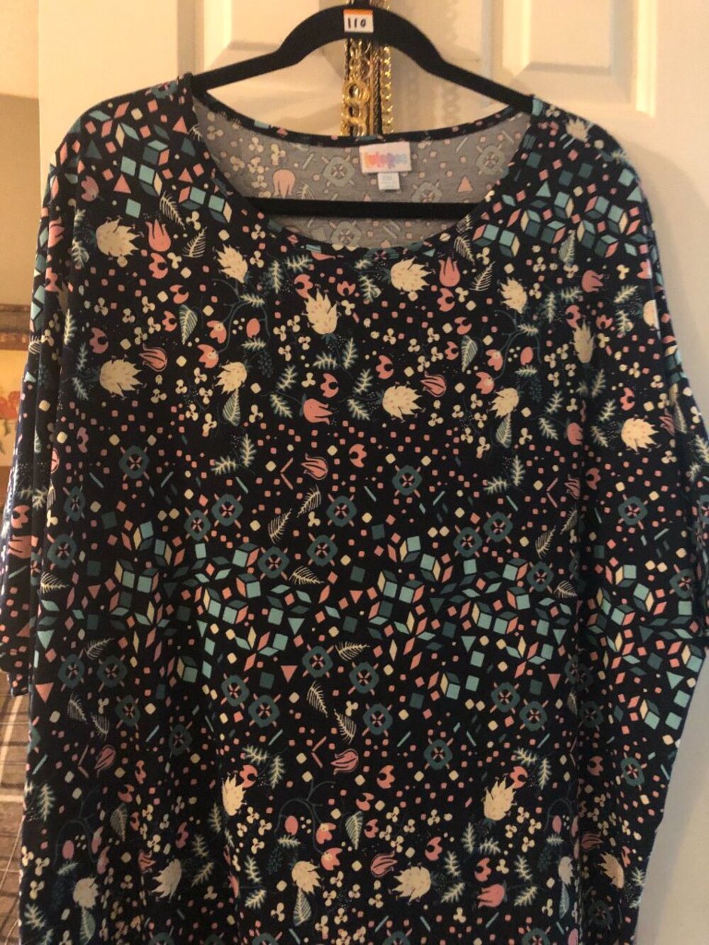 110 IRMA 2X TUNIC LULAROE